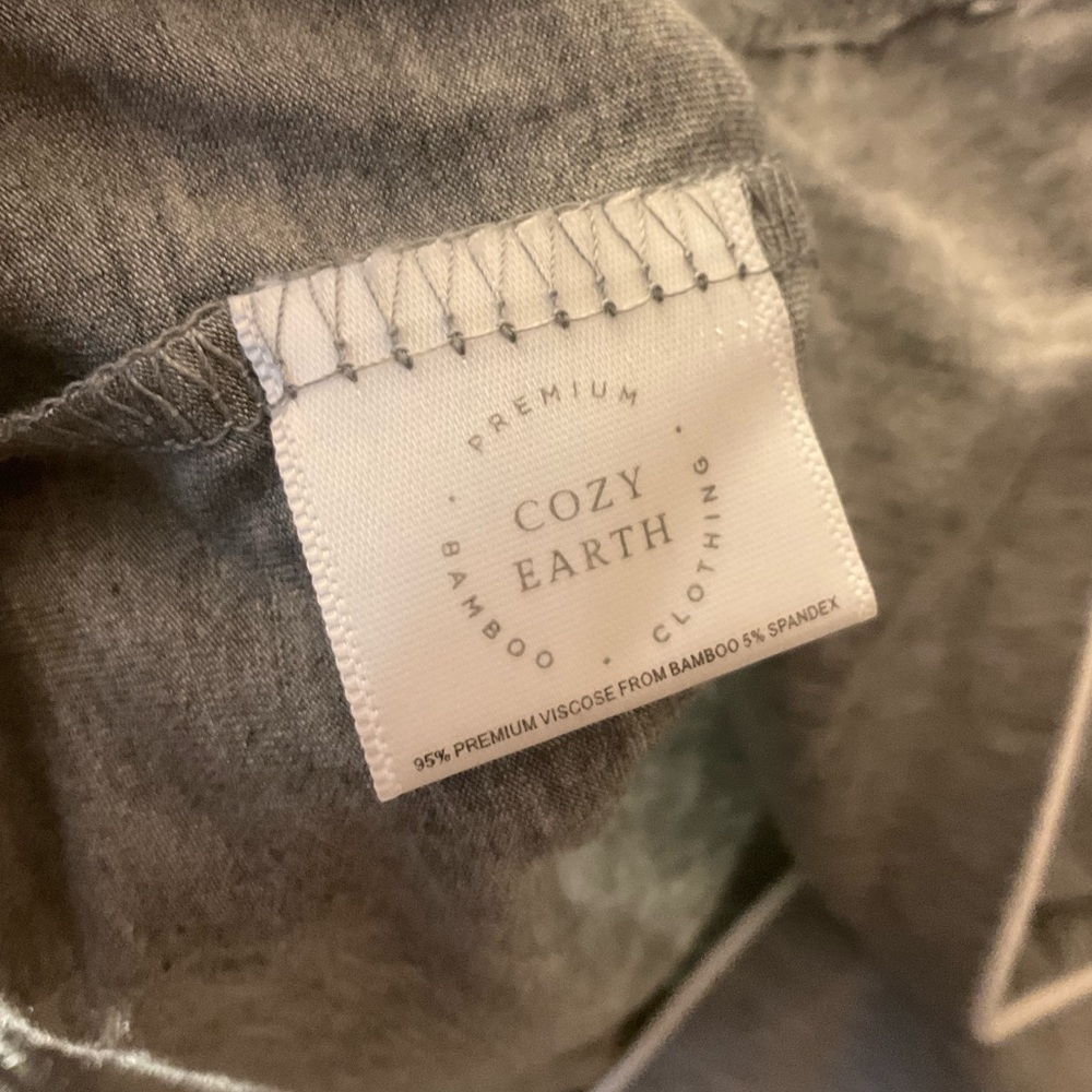 Cozy Earth Stretch-Knit Pajama Top - Picture 7 of 8